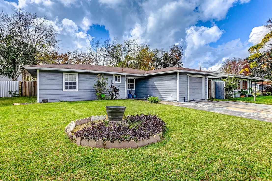 Photo of 3704 Malone Drive
