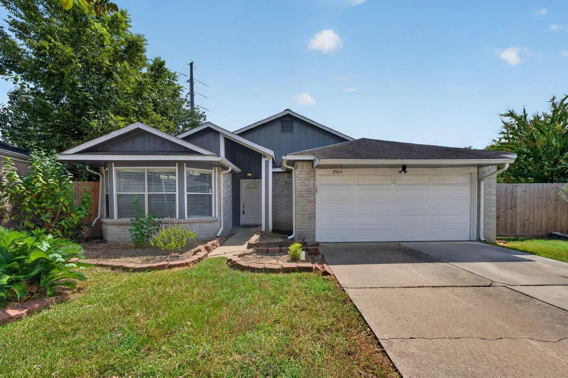 Photo of 2963 Shadow Trail Drive