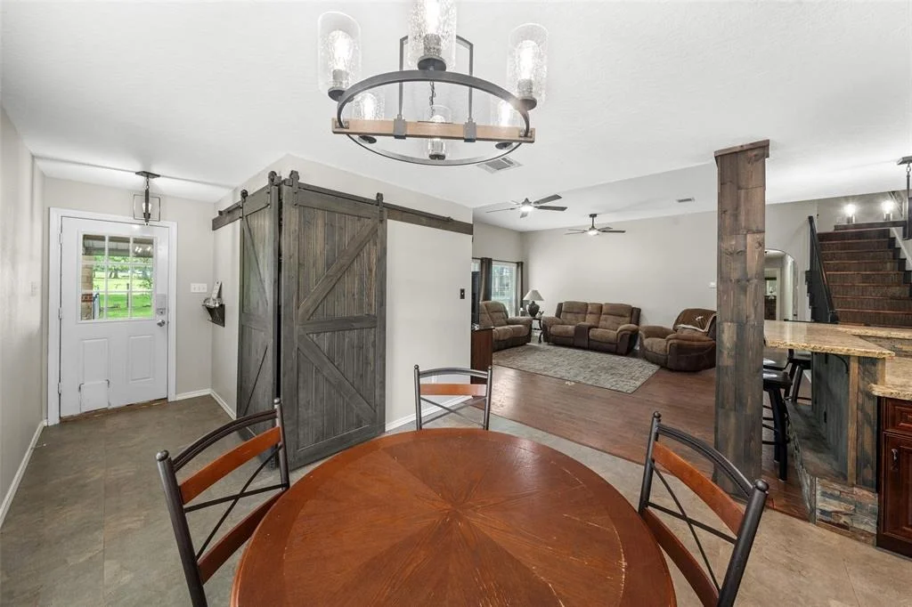 Photo of 996 Scroggins Lane