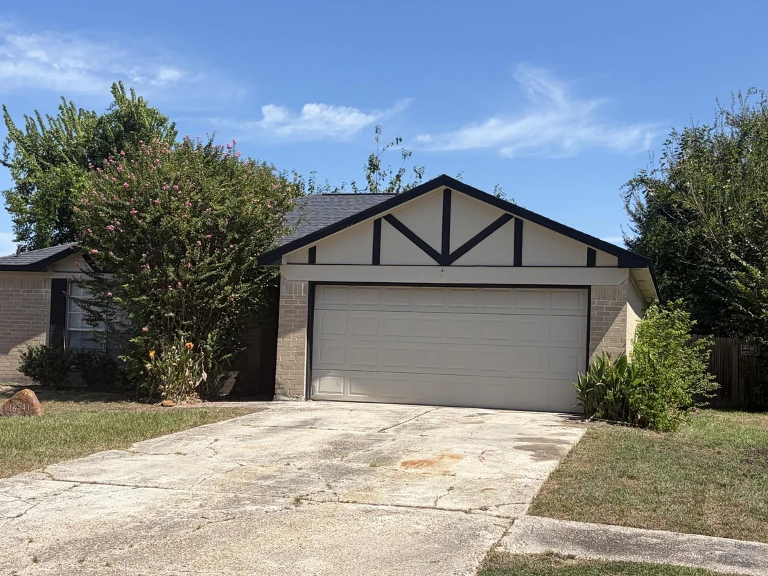 Photo of 16941 Larkspur Street