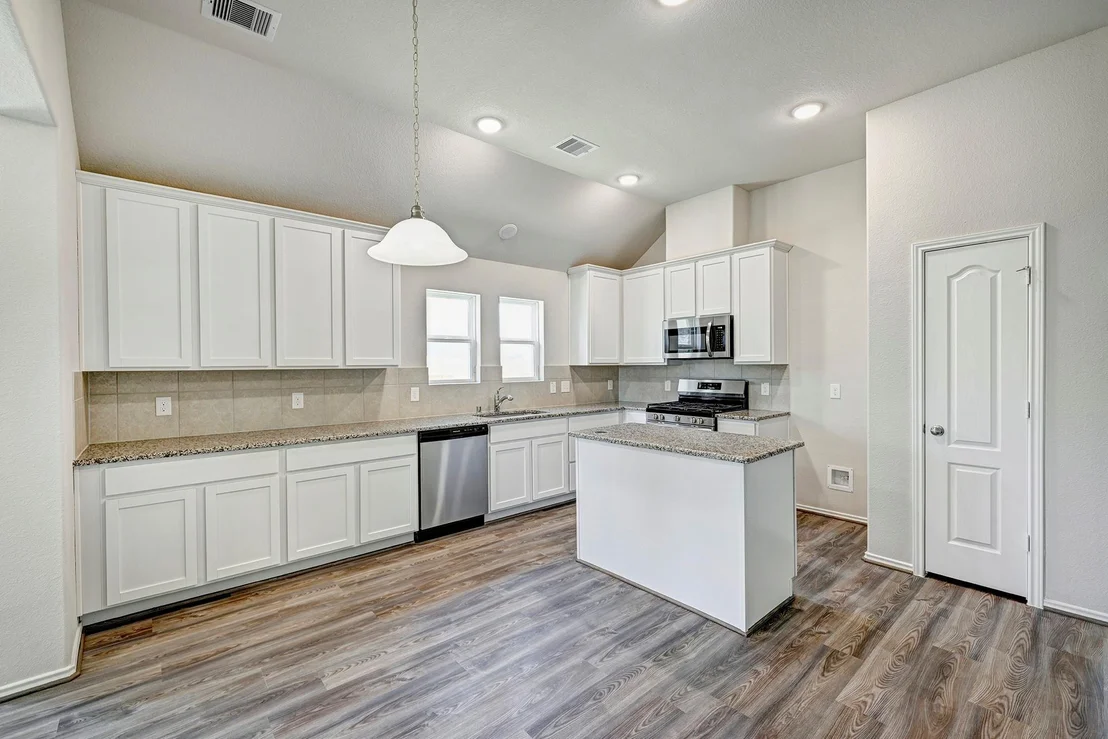 Photo of 669 Woodhaven Lakes Drive