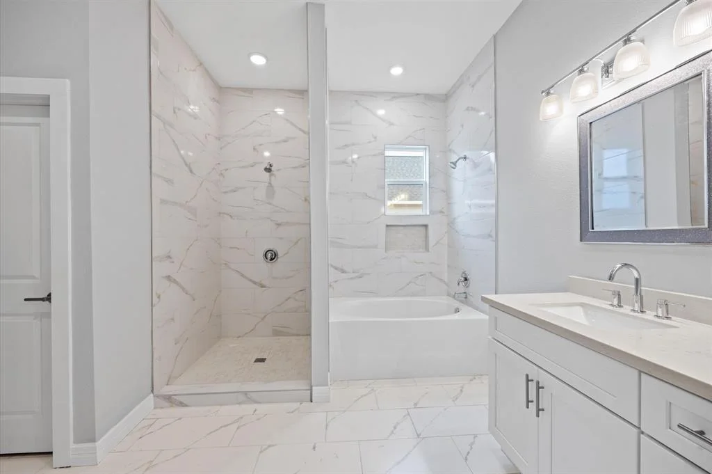 Photo of 1028 Exotic Pine Street