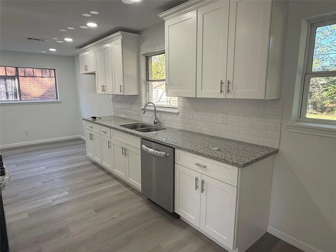 Photo of 5615 Greylog Drive