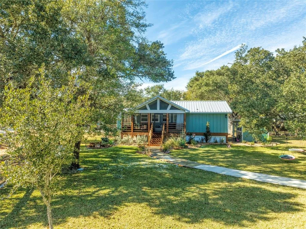 Photo of 700 Crooked Creek