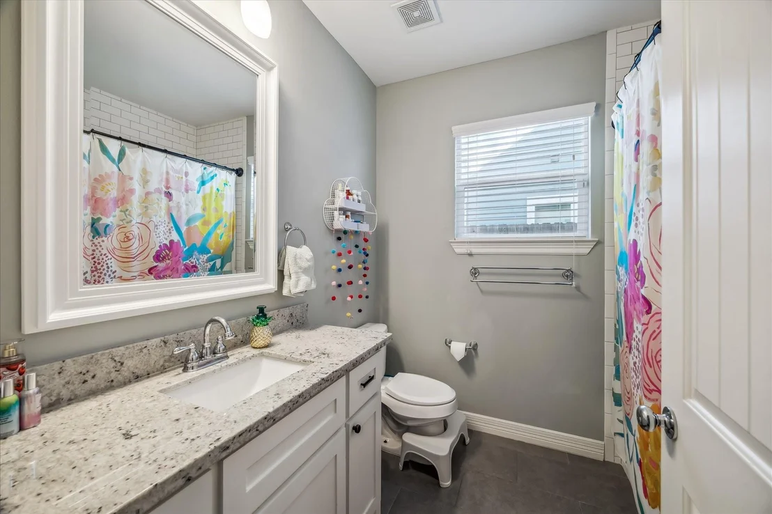 Photo of 1430 Chamboard Lane