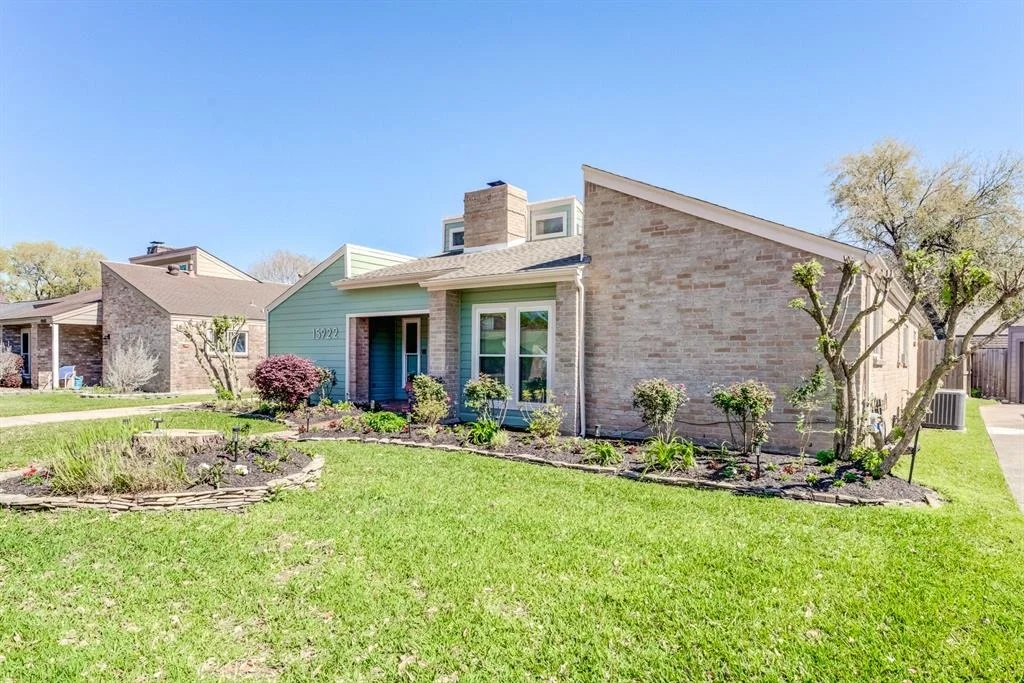 Photo of 15922 Tumbling Rapids Drive
