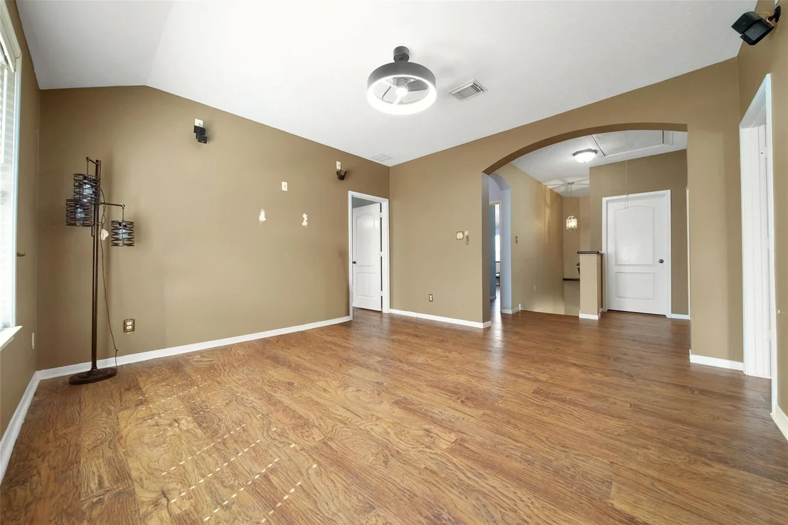 Photo of 18827 Squirrel Oaks Drive