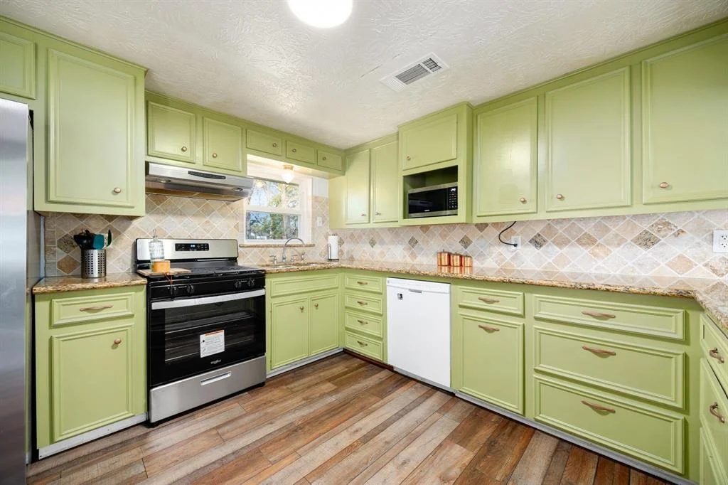 Photo of 33180 Wright Road