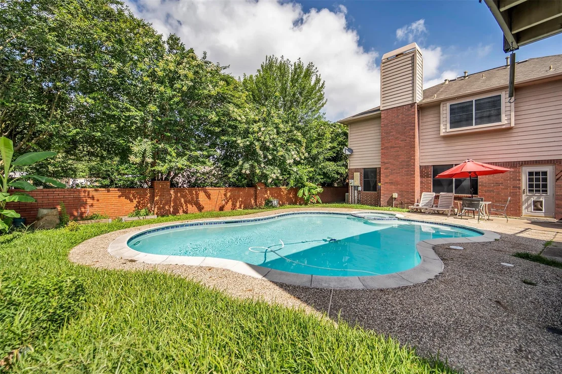 Photo of 21327 Park Bishop Drive
