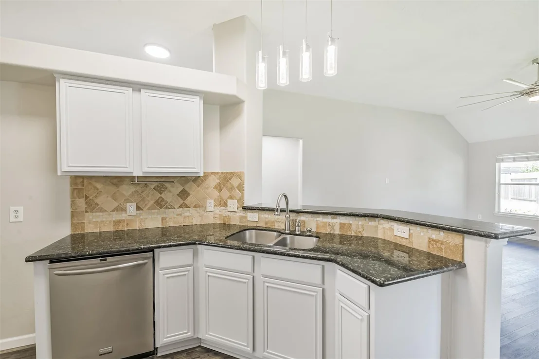 Photo of 11806 Piney Way Lane