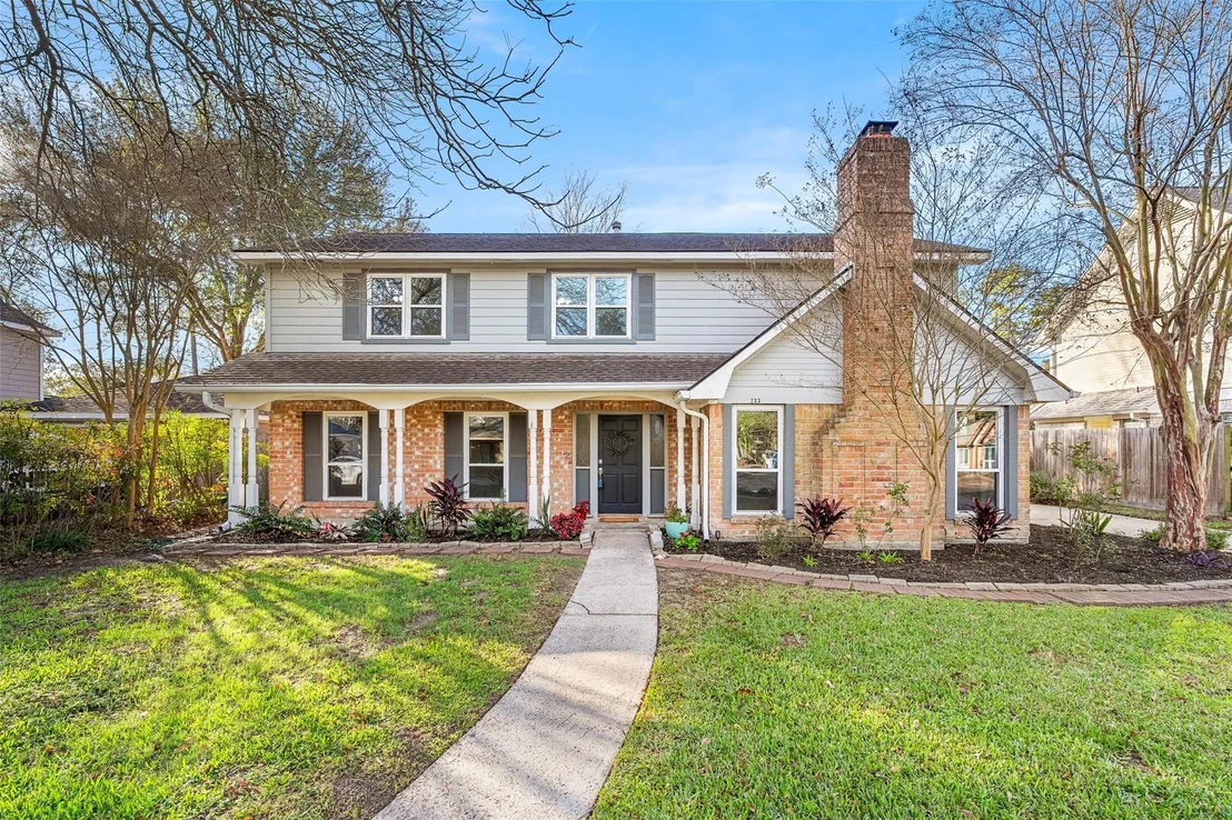 Photo of 723 Shadowbrook Drive