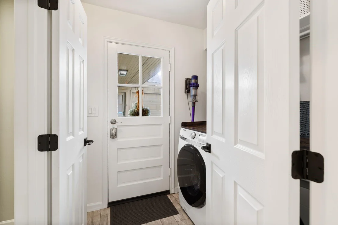 Photo of 10619 Cranbrook Road