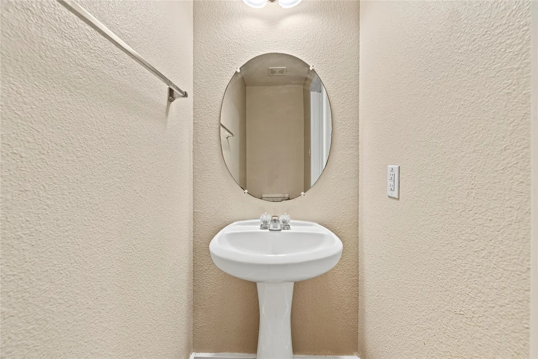 Photo of 5715 Silver Oak Drive