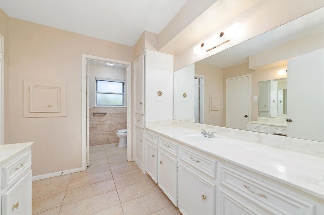 Photo of 5930 Old Lodge Drive
