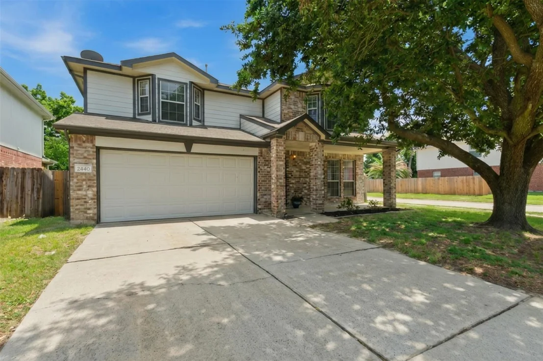 Photo of 2446 Halstead Drive