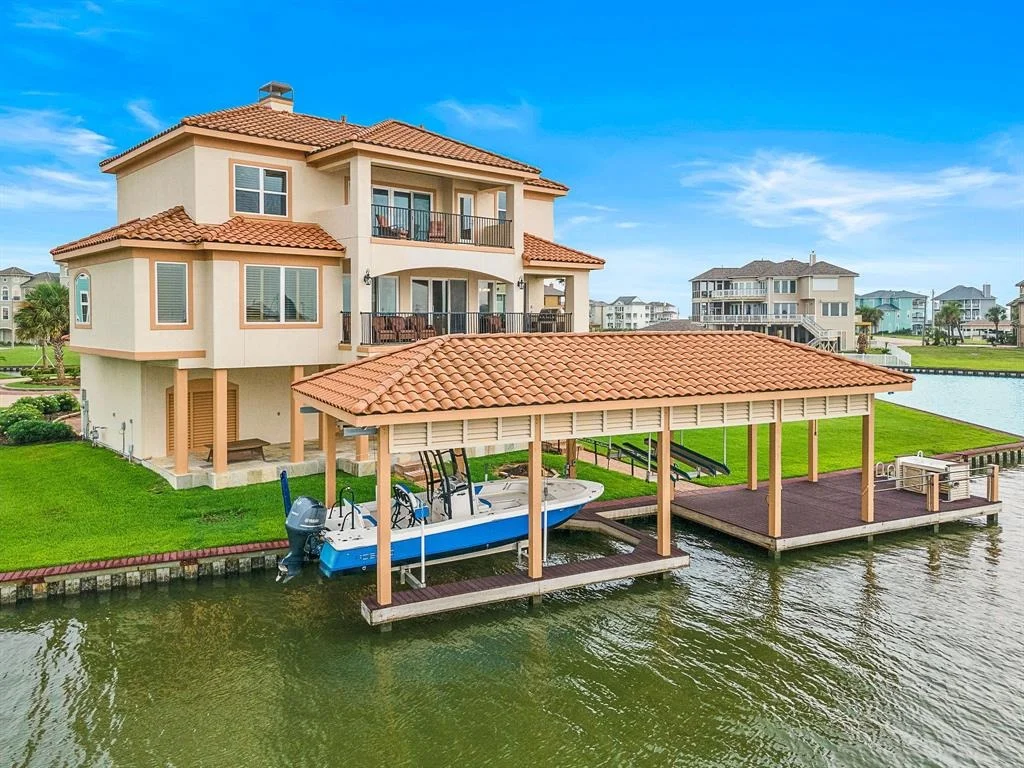 Photo of 21 Loggerhead