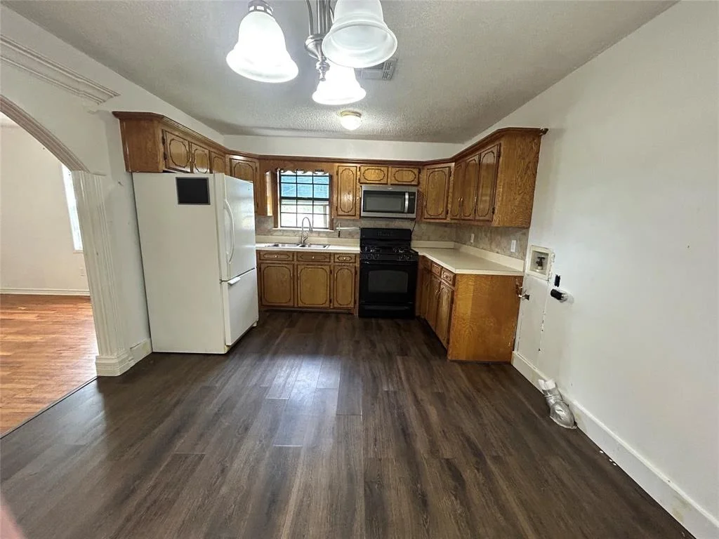 Photo of 1802 N Avenue Q