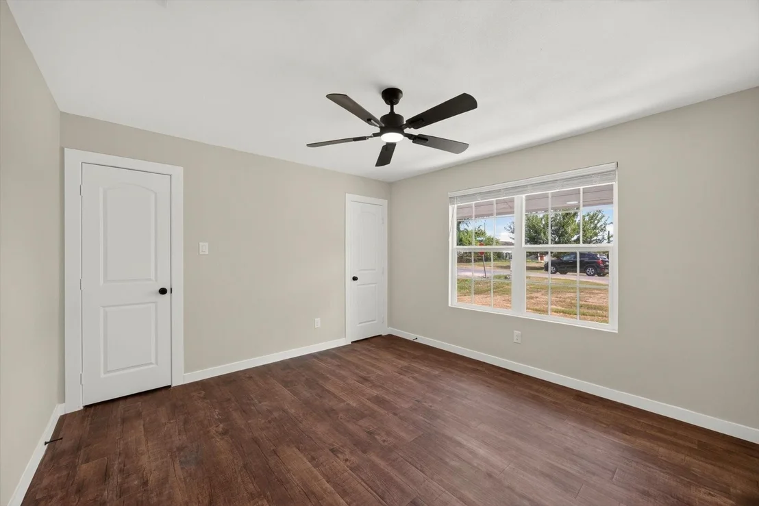 Photo of 500 Shirley Street