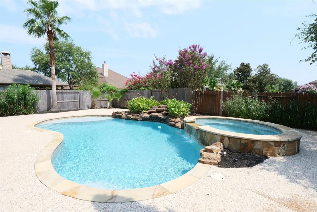 Photo of 4211 Middleoak Grove Lane