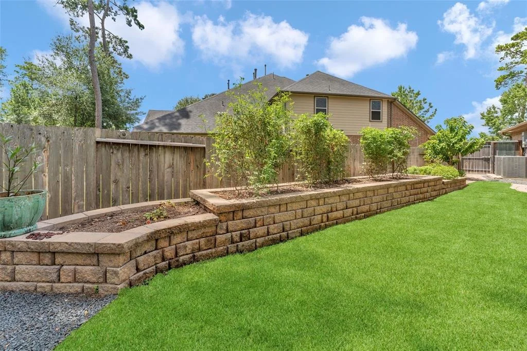 Photo of 203 Gaillardia Court