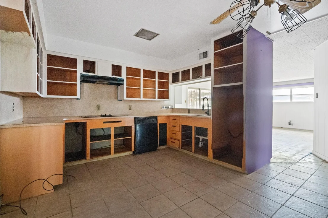 Photo of 8622 Dover Street