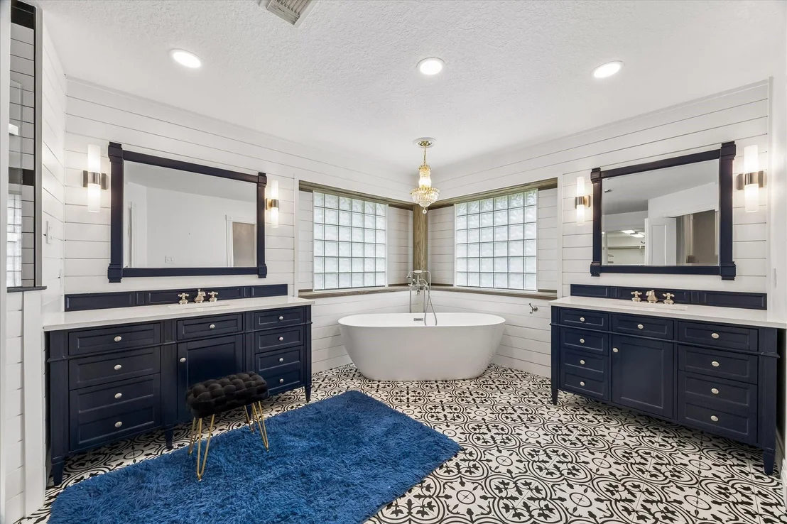 Photo of 2313 Augusta Drive