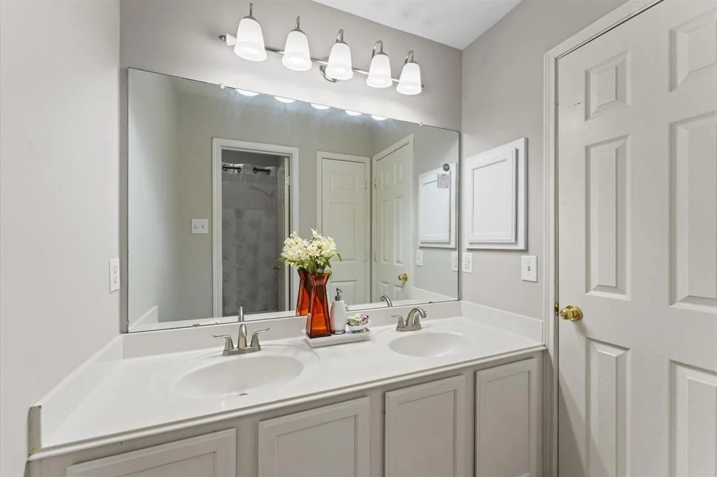 Photo of 8735 River Wind Drive