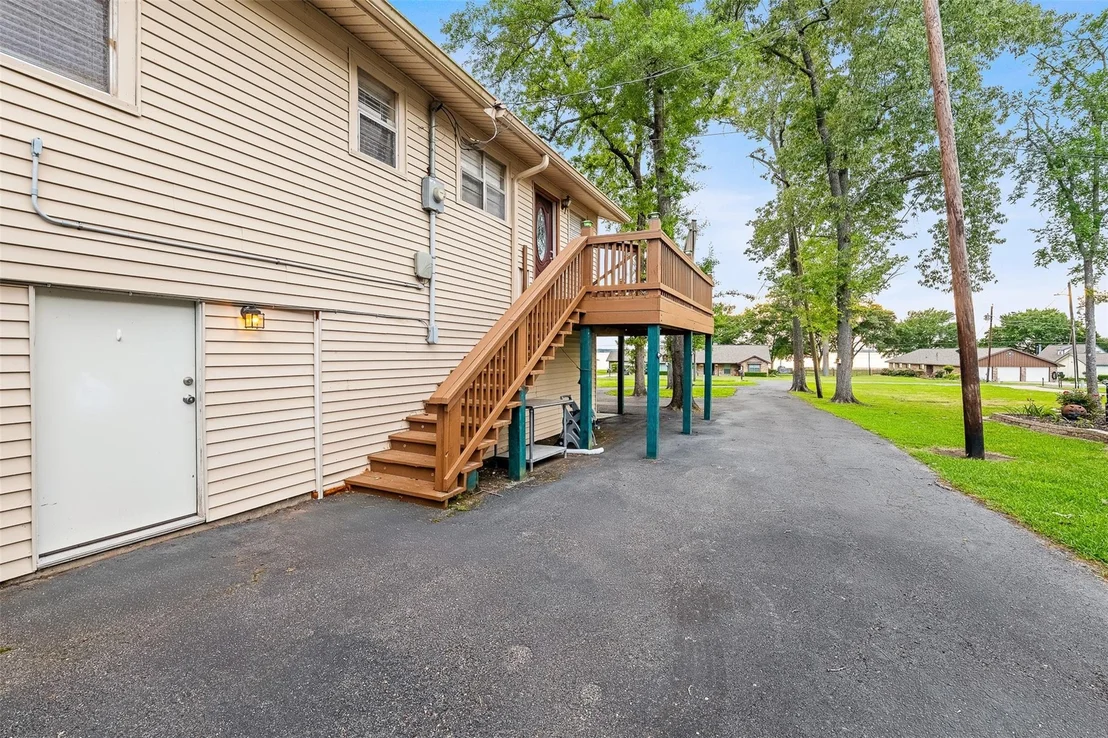 Photo of 439 Lakeview Harbor