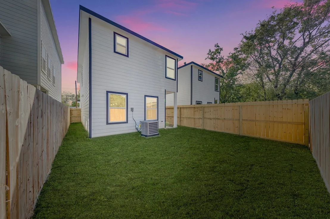 Photo of 309A De Haven Street