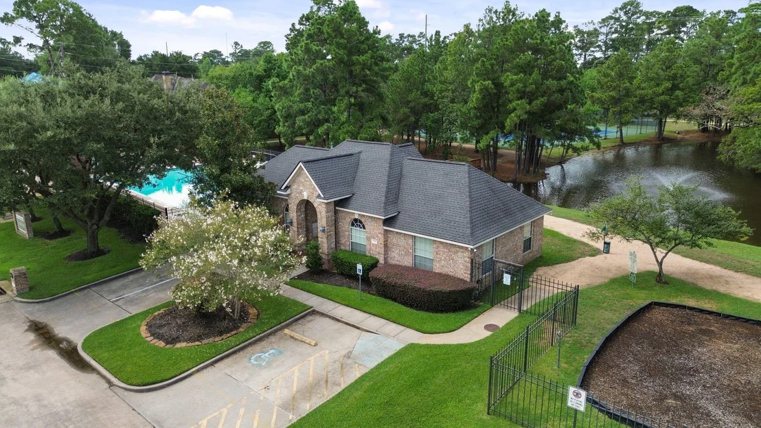 Photo of 7027 Centre Oaks Drive