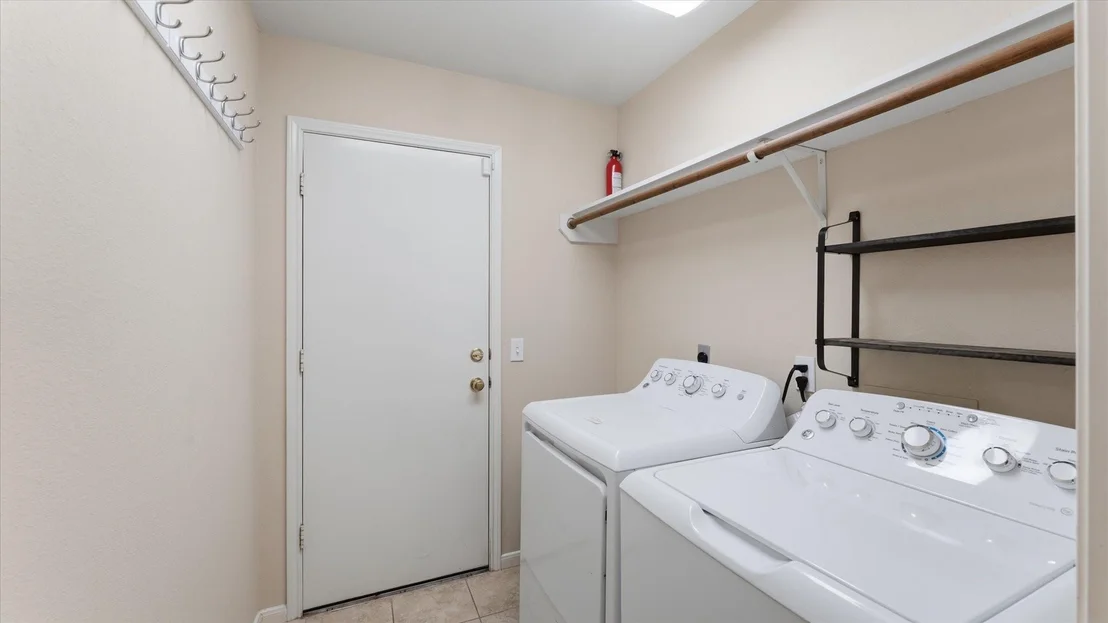 Photo of 1419 Lamplight Trail Drive