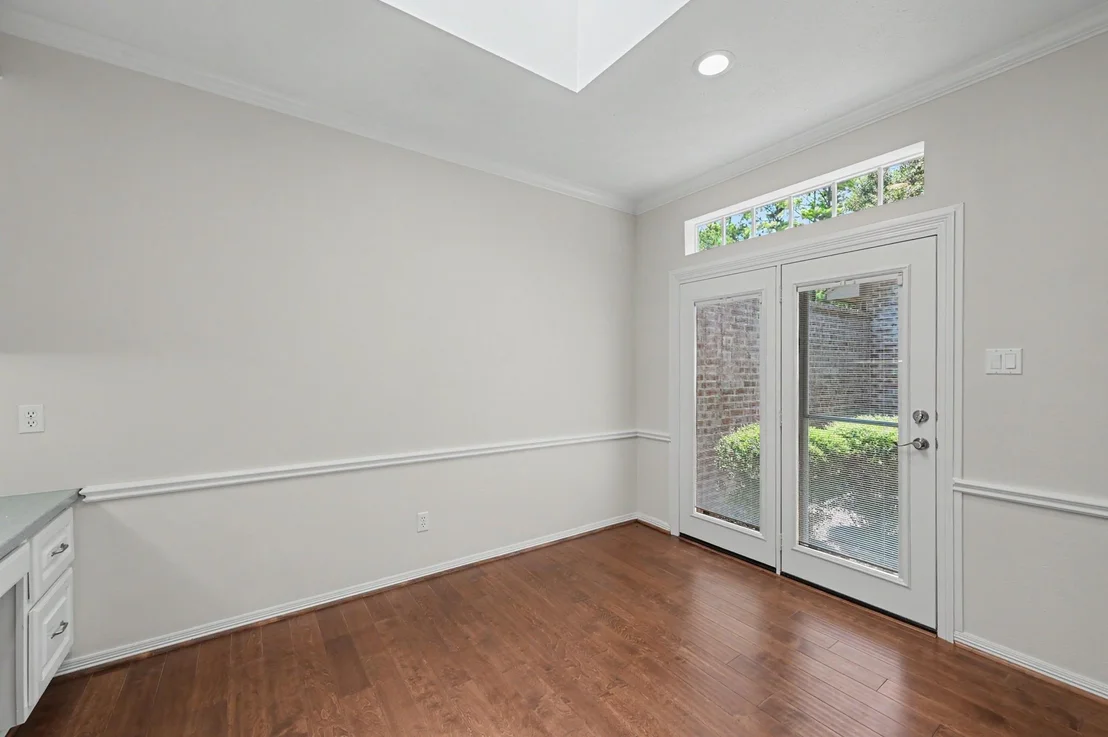 Photo of 22 N Castlegreen Circle
