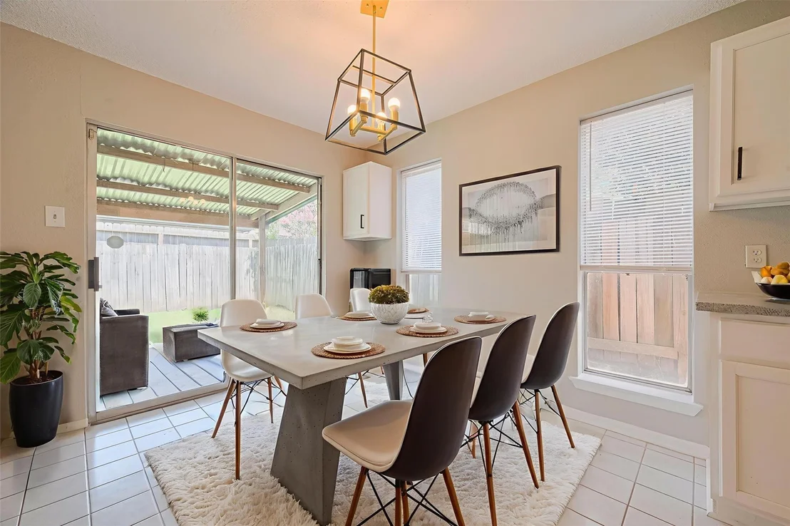 Photo of 6822 Stonewater