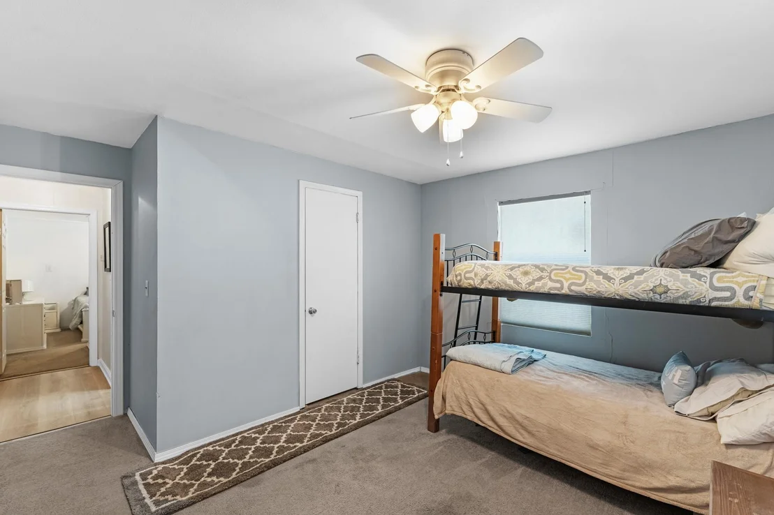 Photo of 518 Marine Way