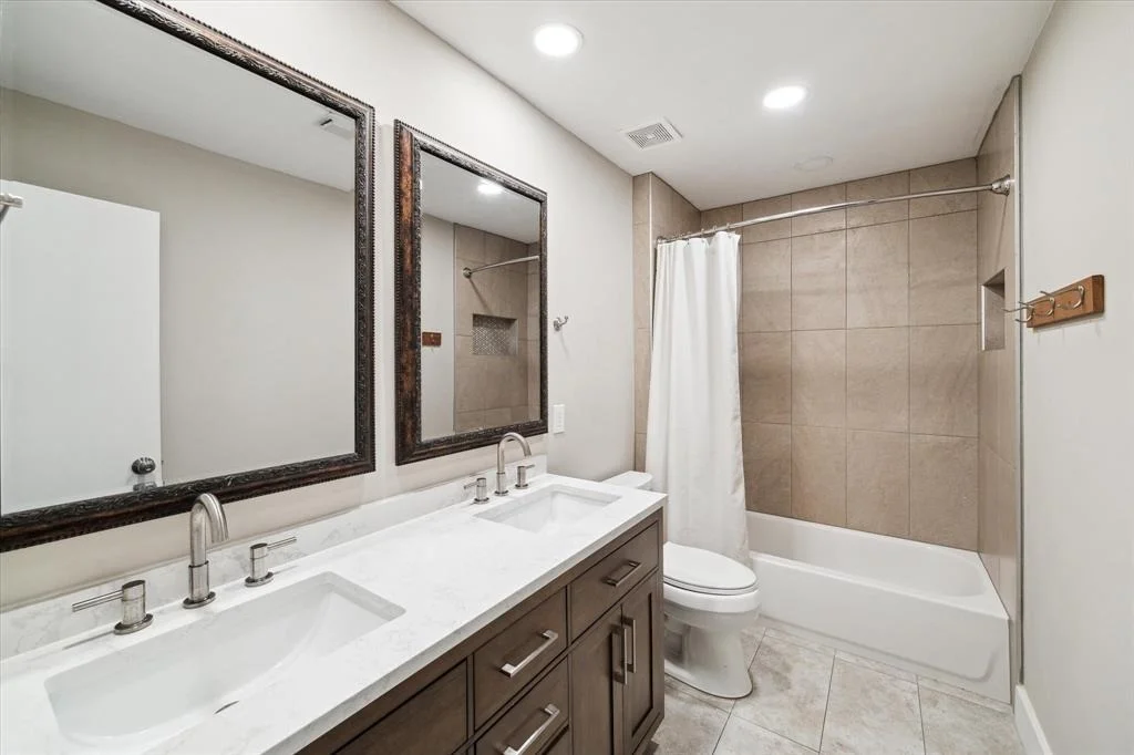 Photo of 14942 Spring Lake Drive