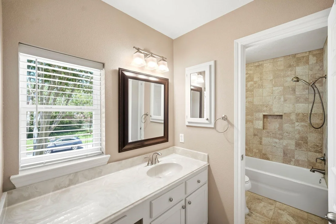 Photo of 1014 Pinewood Lane