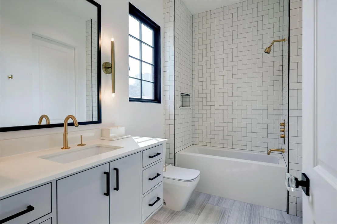 Photo of 2521 Westgate Drive
