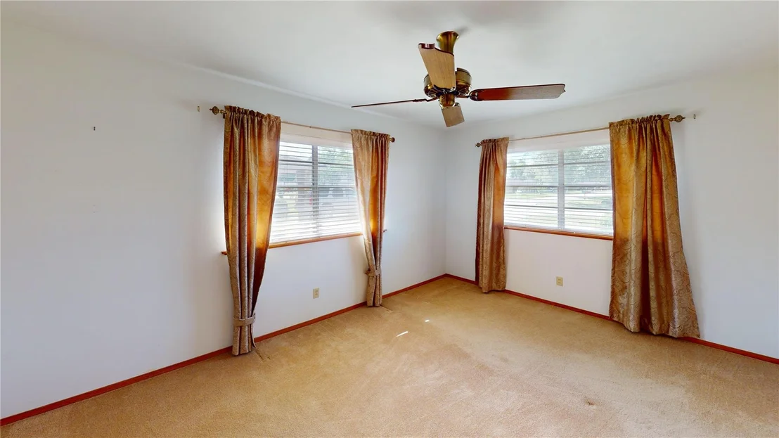 Photo of 613 Southside Drive