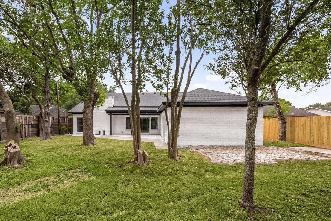 Photo of 5518 Beechnut Street