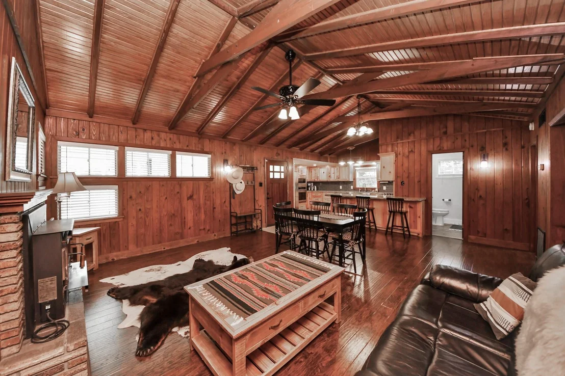 Photo of 26032 Pine Oak Drive