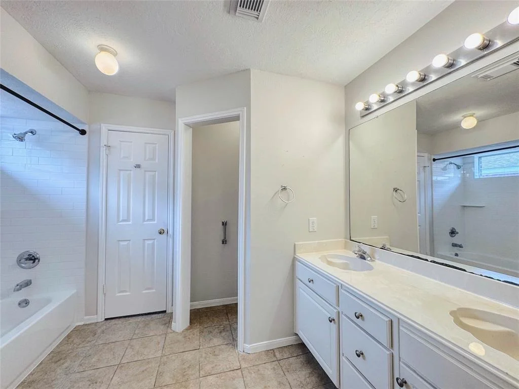 Photo of 3302 Deer Trail Drive