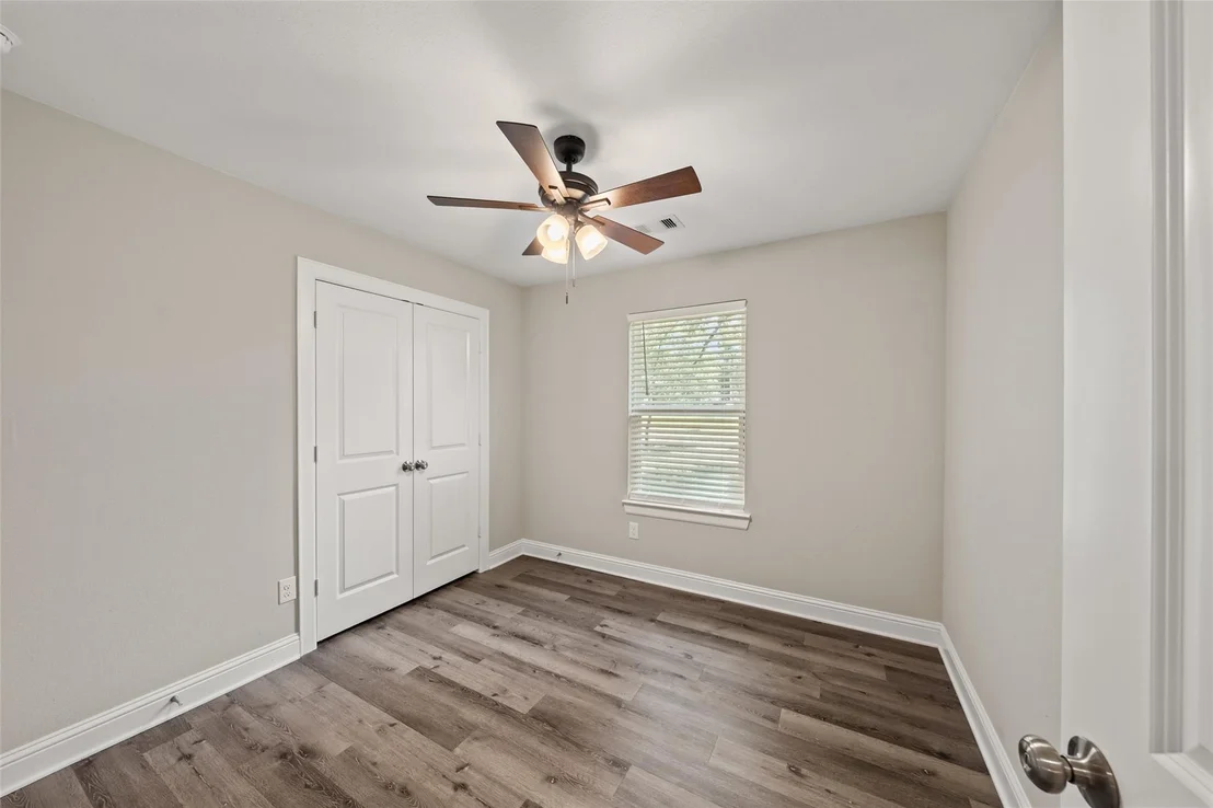 Photo of 15843 Oak Drive