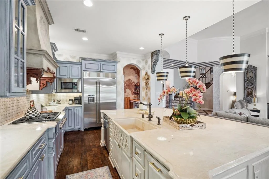 Photo of 23 E Loftwood Circle