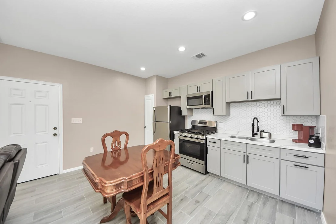 Photo of 6543 Crestford Lane