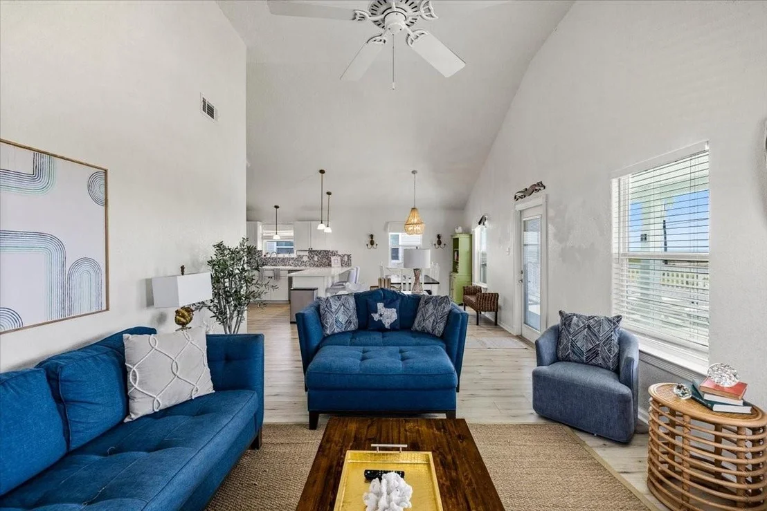 Photo of 2927 Blue Water Highway