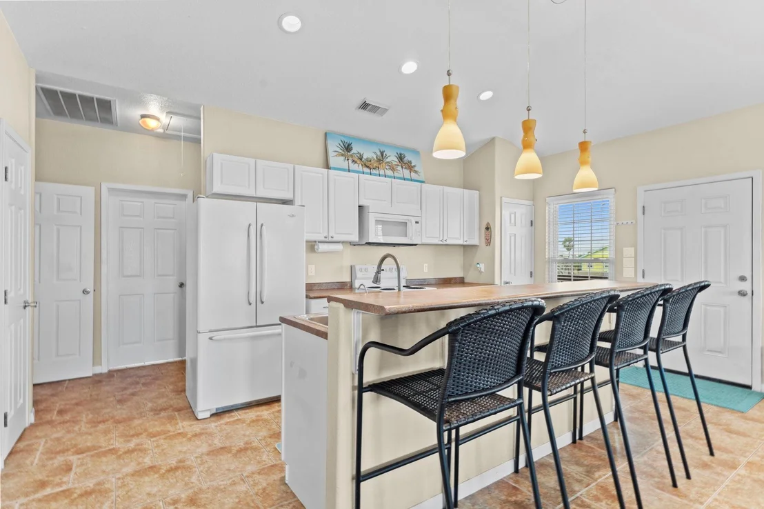 Photo of 702 Surf Drive