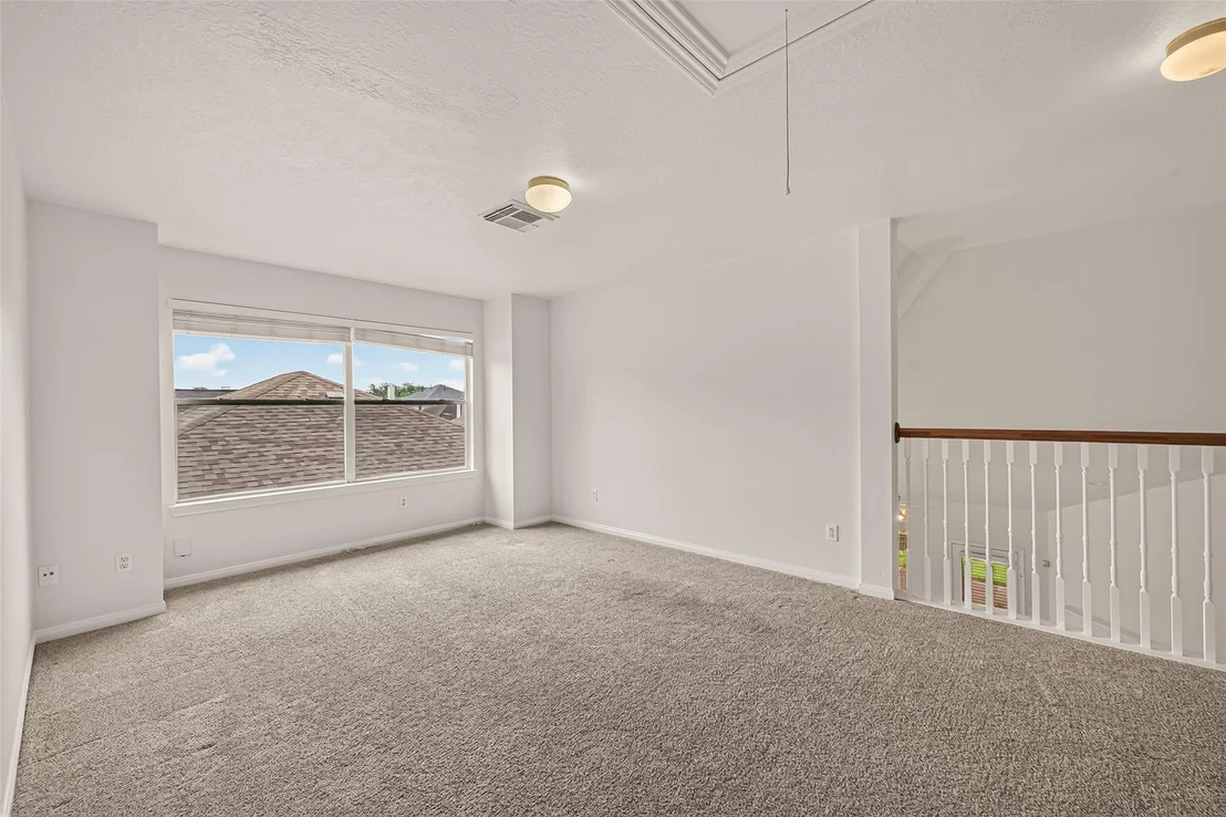 Photo of 6027 Dunsley Drive