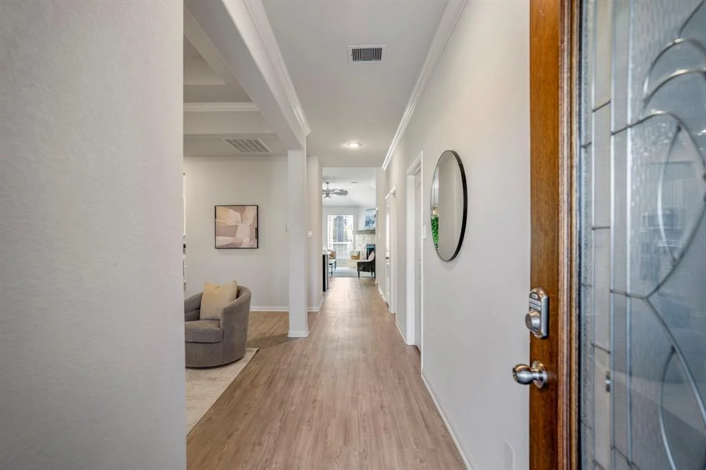 Photo of 9866 Guadalupe Street