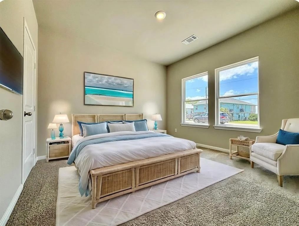 Photo of 607 W Bayshore Drive