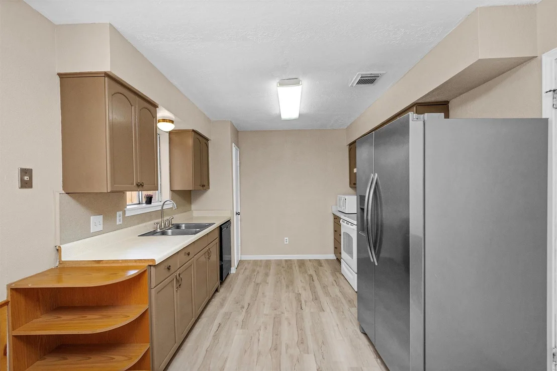 Photo of 23014 Berry Pine Drive
